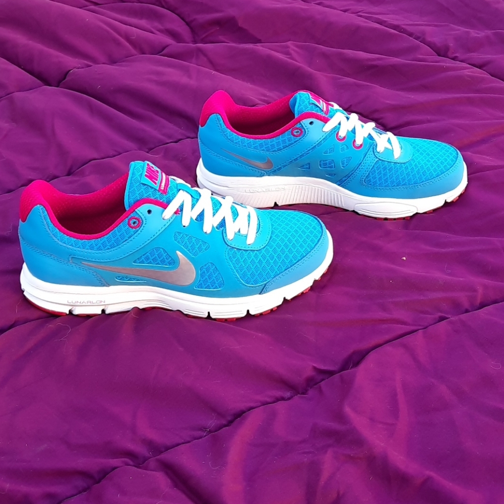 Nike Lunar forever blue glow pink lunarlon
